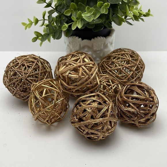 Gold Grapevine Decorative Balls 8 pcs - Picture 4 of 10